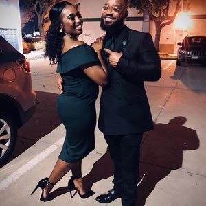 Forest green off-shoulder fitted cocktail dress